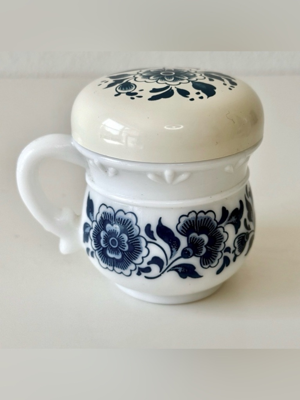 Vintage Avon Delft Blue Milk Glass Jar with Lid - Floral Cottagecore EUC